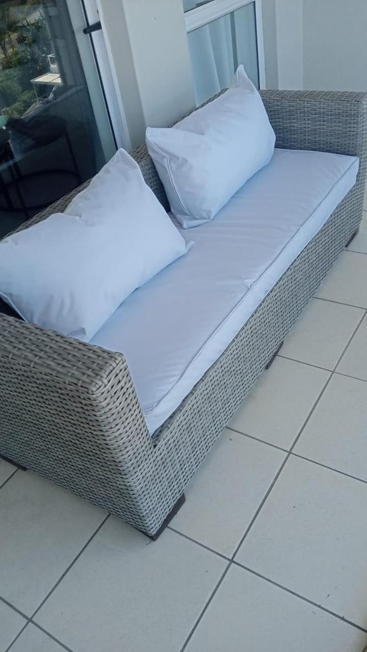 511 Umdloti Resort Beachfront 1Bed Self Catering Apartment Sea View מראה חיצוני תמונה